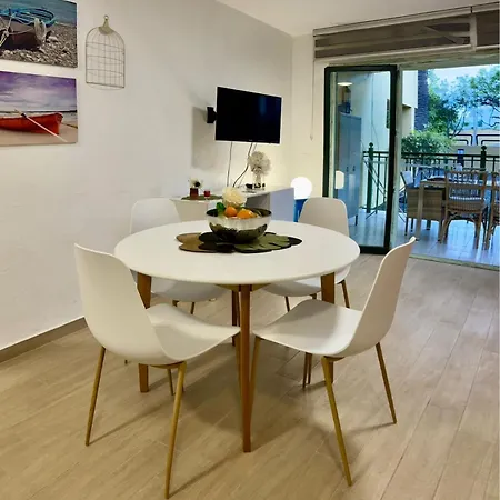 Casa Atom A Pochi Passi Dall'oceano Apartman Corralejo